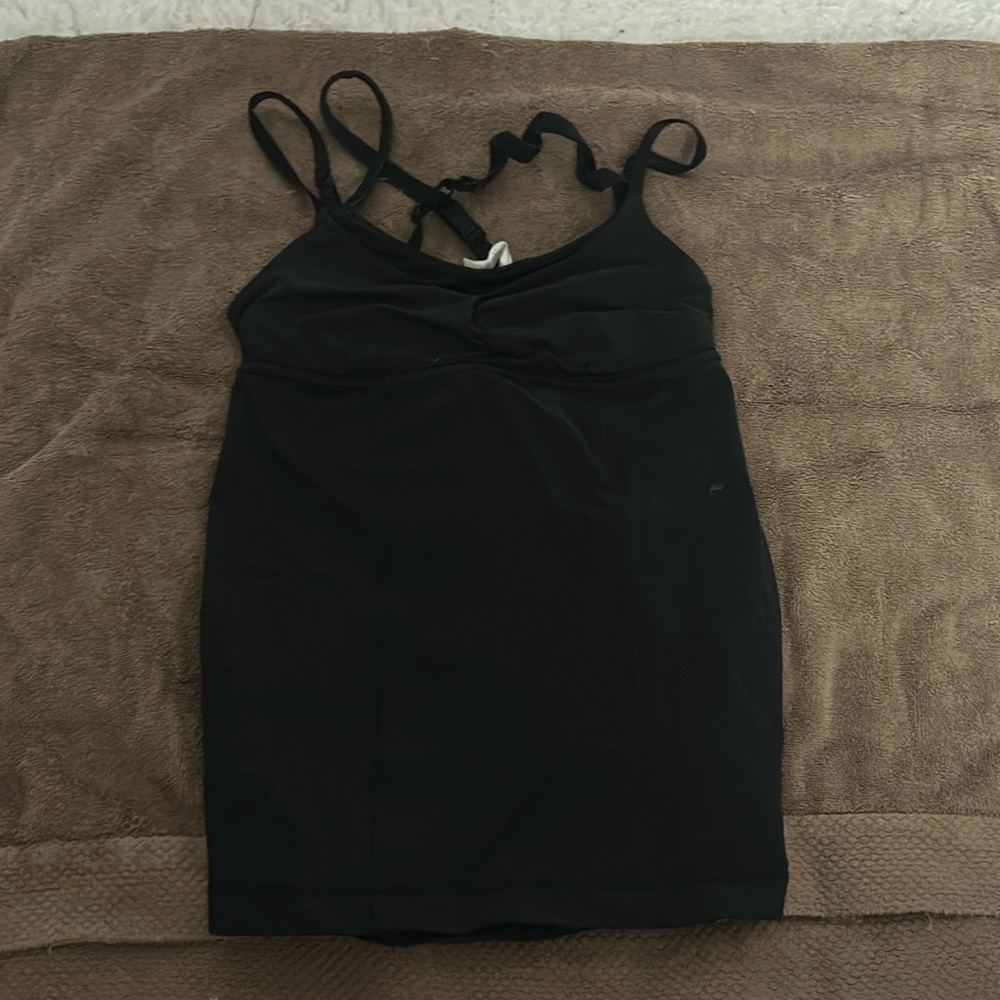 Black old lululemon tank size 4